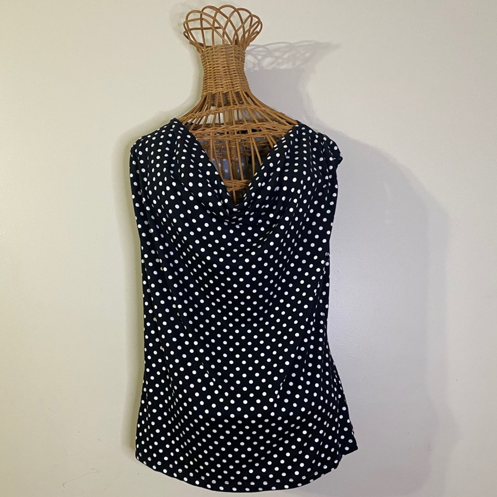 Blecker & Mcdougal scoop neck sleeveless blouse